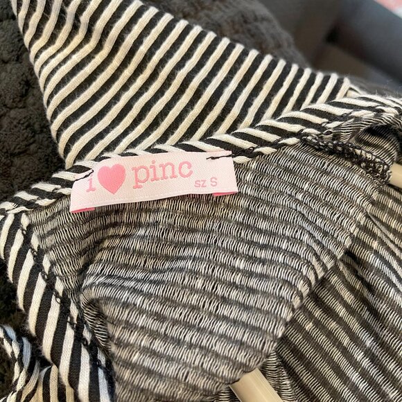 i heart pinc Romper - Picture 3 of 3